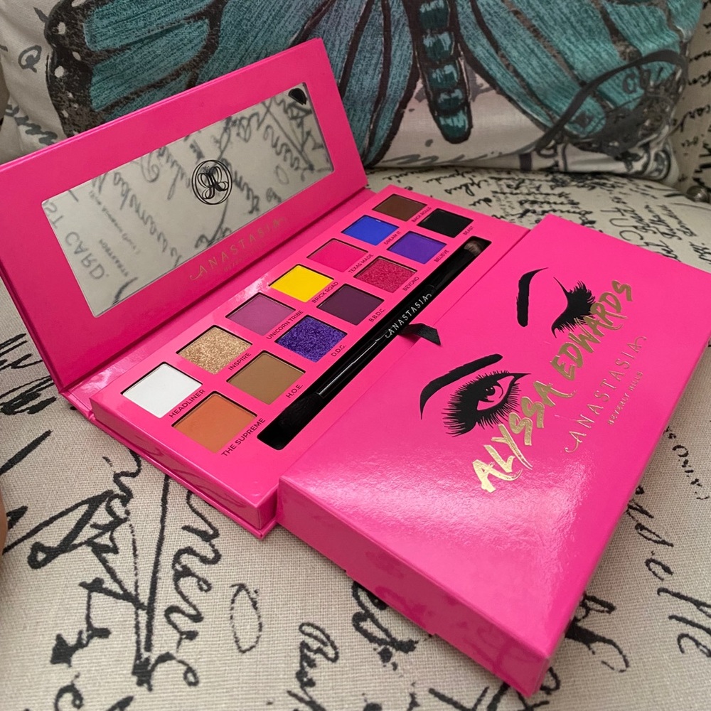 Alyssa Edwards Eyeshadow Palette ABH